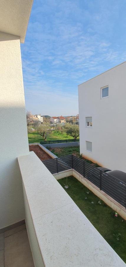 Apartment Sunrise With Private Parking Pula Exterior foto