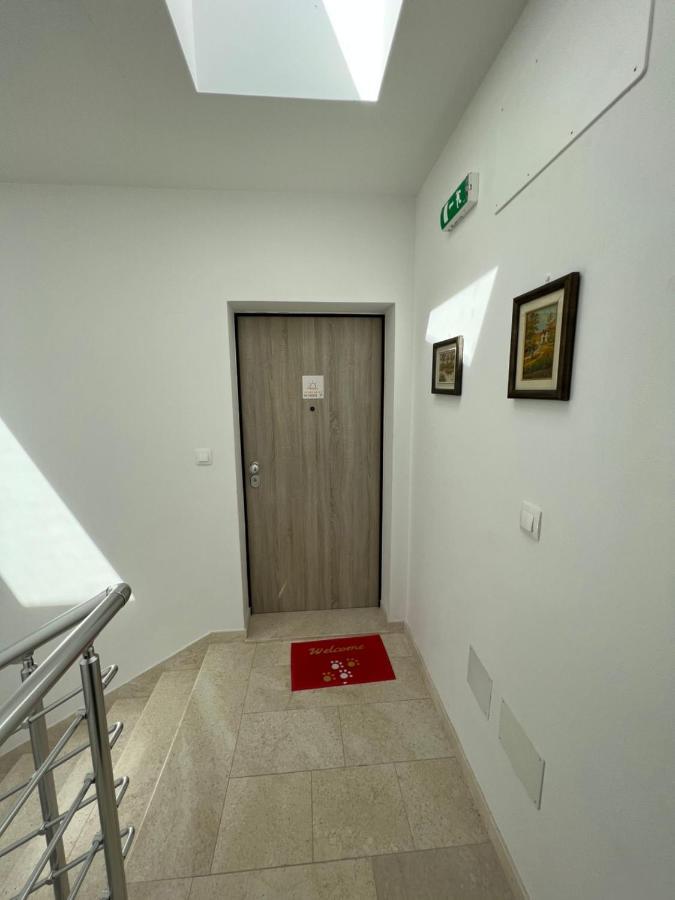 Apartment Sunrise With Private Parking Pula Exterior foto