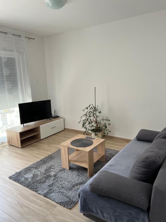 Apartment Sunrise With Private Parking Pula Exterior foto
